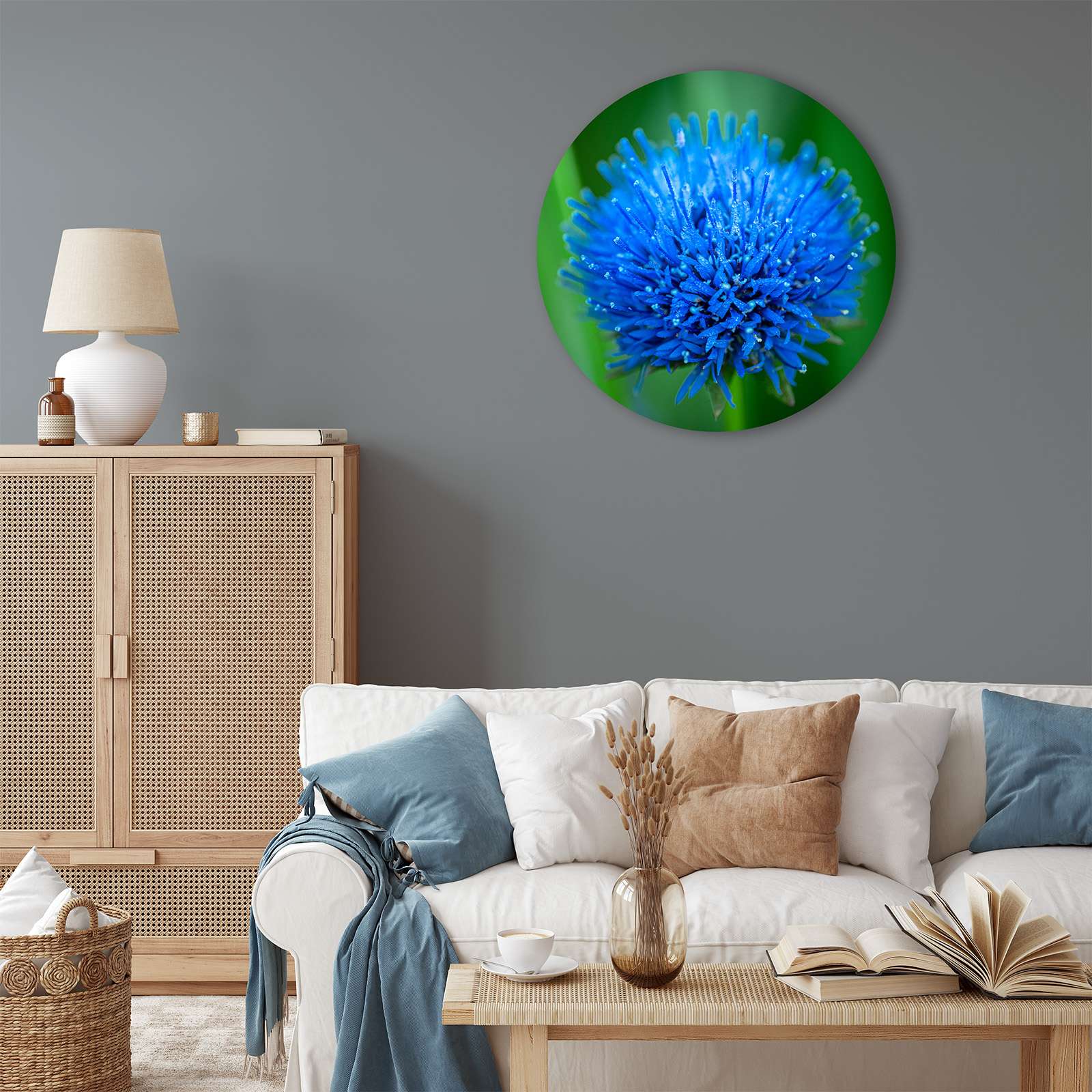 Wandcirkel Proud and Blue - Macrofoto van Sheeps Bit uit Ierland